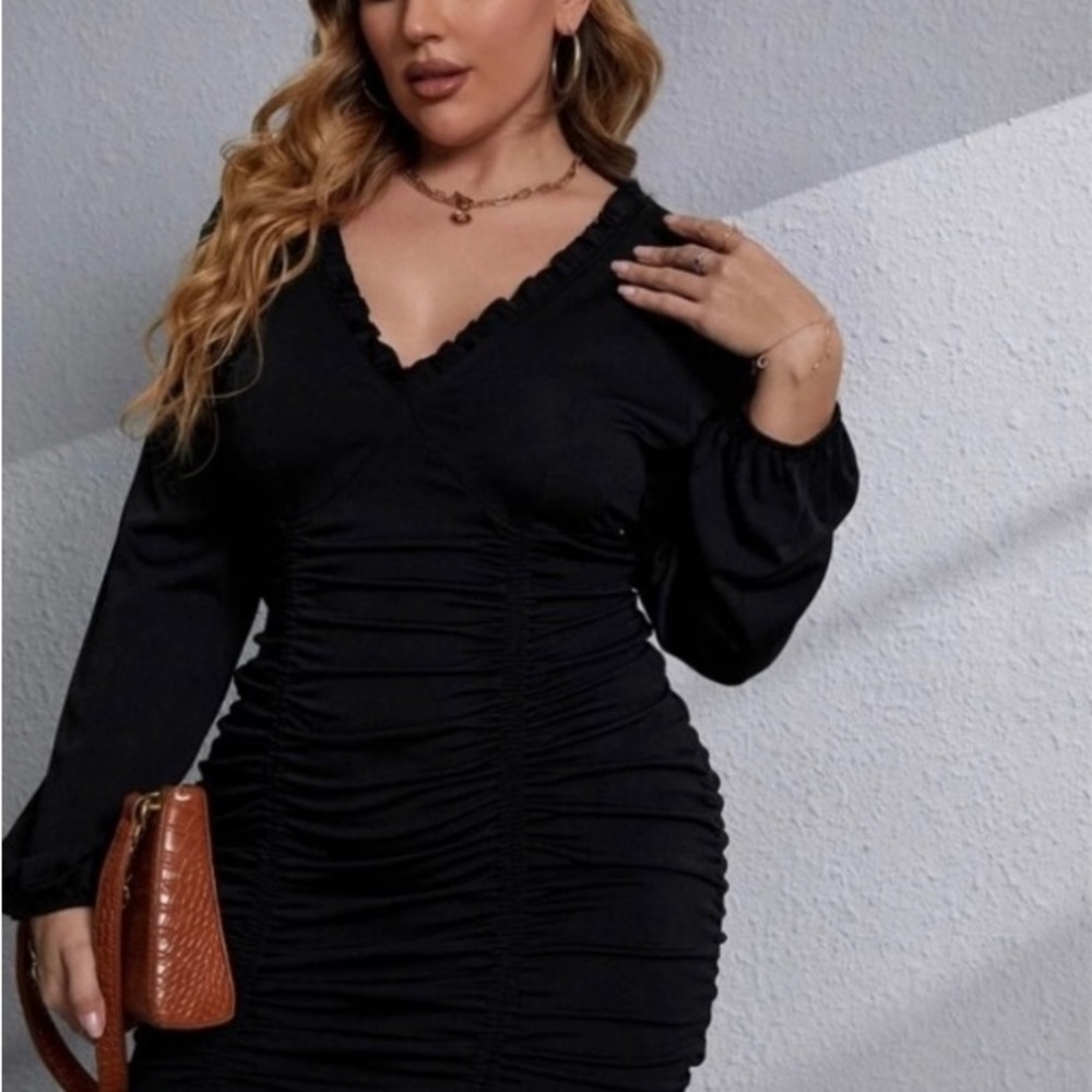 Plus Size Drawstring Bodycon Dress - Picture 2 of 7